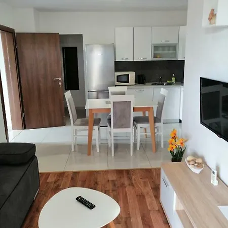 New Near Rogoznica And Primosten Apartment Zecevo