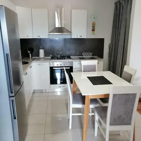 New Near Rogoznica And Primosten Apartment Zecevo